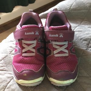 Kamik kids hiking shoes